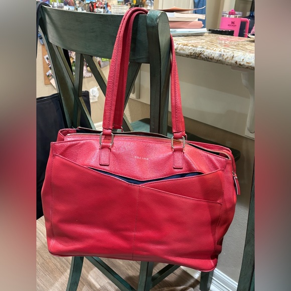Cole Haan American Airlines Red Tote Bag - Picture 1 of 10